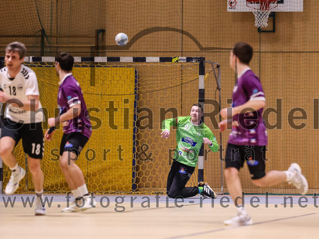 2025-02-15_099_SpVgg_Altenerding_gegen_SVW_Burghausen | Erding, Deutschland, 15.02.2025:Handball, Bezirksoberliga Männer 2024 / 2025, 16. Spieltag, SpVgg Altenerding gegen SVW Burghausen, Endergebnis: 32:31Torwart Ferdinand Mayer (SpVgg Altenerding, #97)Foto: Christian Riedel / fotografie-riedel.net