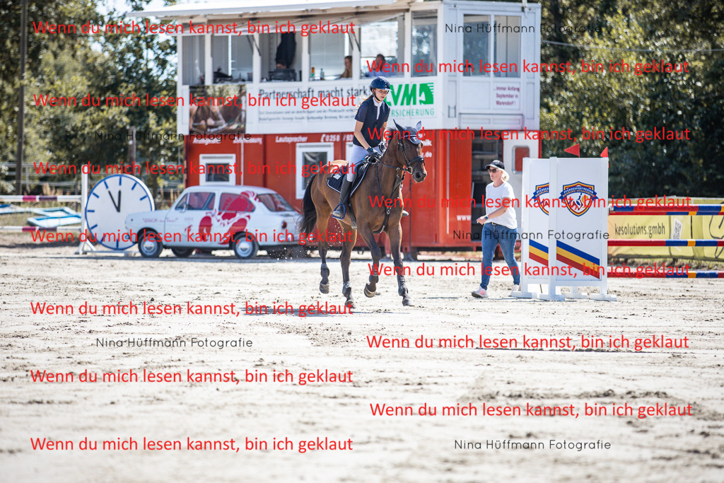 BK1A6640 | Turnierbilder Turnierfotos Nina Hüffmann Turnierfotografie Pferdefotografie Tierzeichnung Haustierzeichnung Pferdezeichnung Hundezeichnung Videograf  - Realisiert mit Pictrs.com