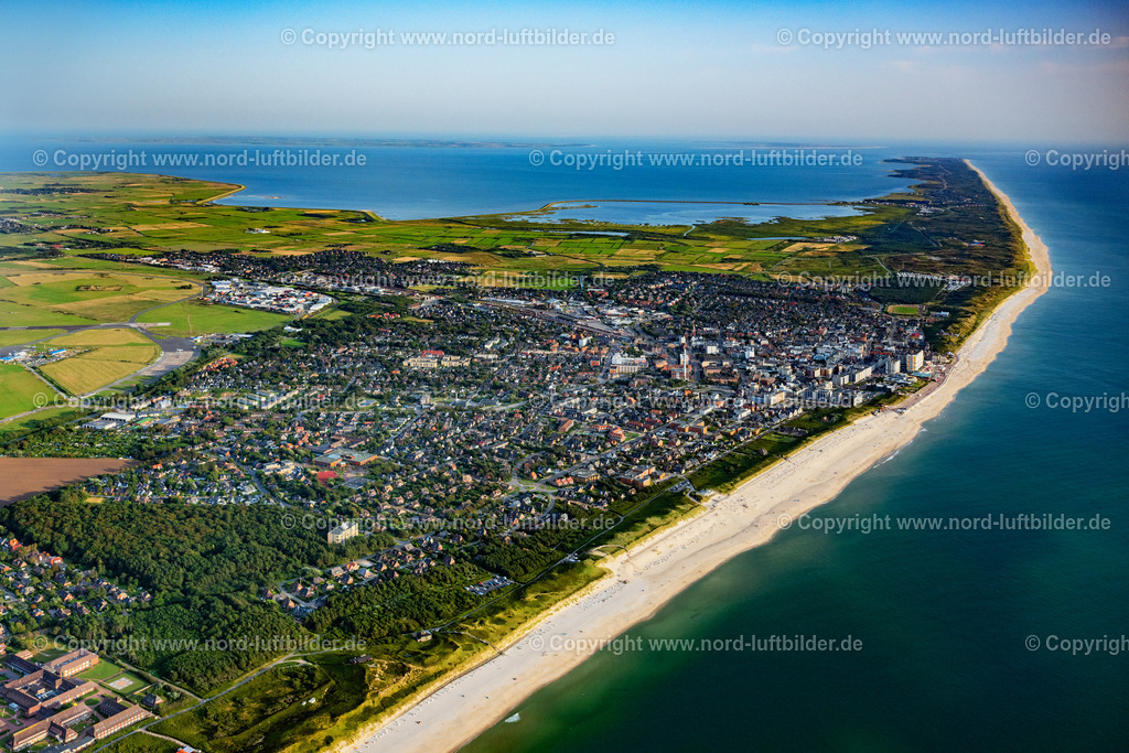 Sylt_Westerland_ELS_1307130825 | SYLT 13.06.2025 Küstenbereich der Nordsee - Insel im Ortsteil Westerland in Sylt im Bundesland Schleswig-Holstein. // Coastal area of the North Sea - Island in the district Westerland in Sylt in the state Schleswig-Holstein. Foto: Martin Elsen