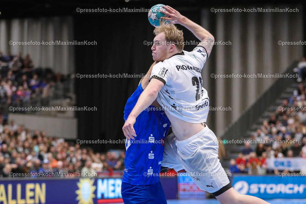 Due1HBL11022401045 | 11.02.2024, Handball, Düsseldorf, Mitsubishi Electric Halle, Liqui Moly Handball Bundesliga, Spieltag 21, Saison 2023 2024, Bergischer HC - THW Kiel: Eric Johansson (THW Kiel)