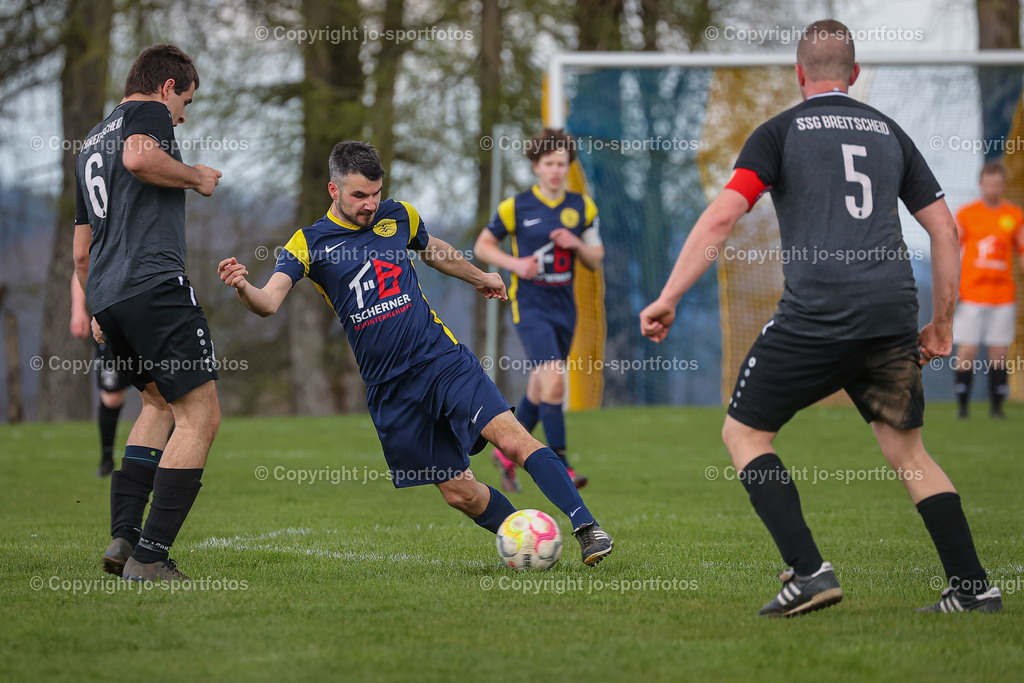BQ3I3893 | 23.04.2023; Kreisliga C Dillenburg; Rasenplatz Hirzenhain; SSV Hirzenhain - SSG Breitscheid II; Ergebnis: 5:0 (3:0)