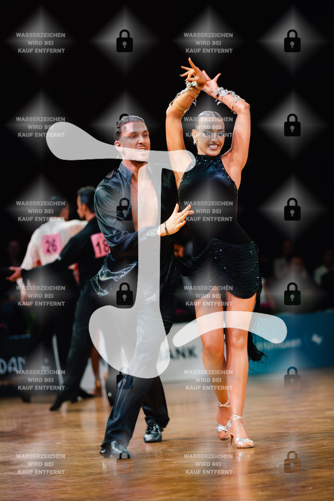 GOC 2025 - WDSF GrandSlam Latin 26th (3) Justin Lauer _ Rita Schumichin (Germany)-2025-08-23-3708 | Webshop for digital downloads and prints of dance sport, event & show photographer Julian Link - Realisiert mit Pictrs.com