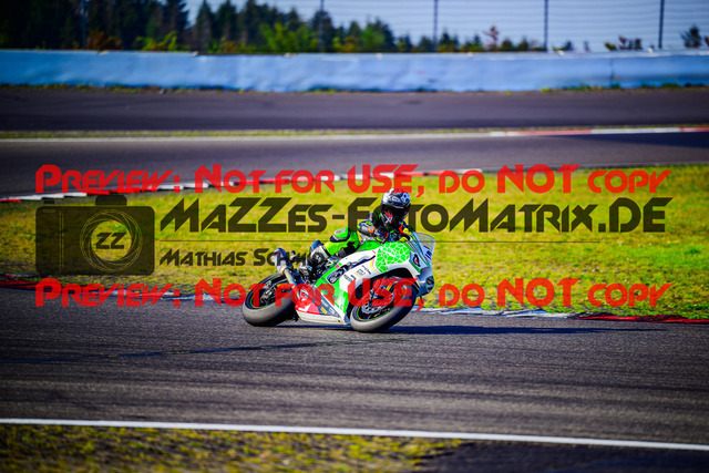 MaZZes_FotoMatrix_240831_6021986_0489 | STK1000