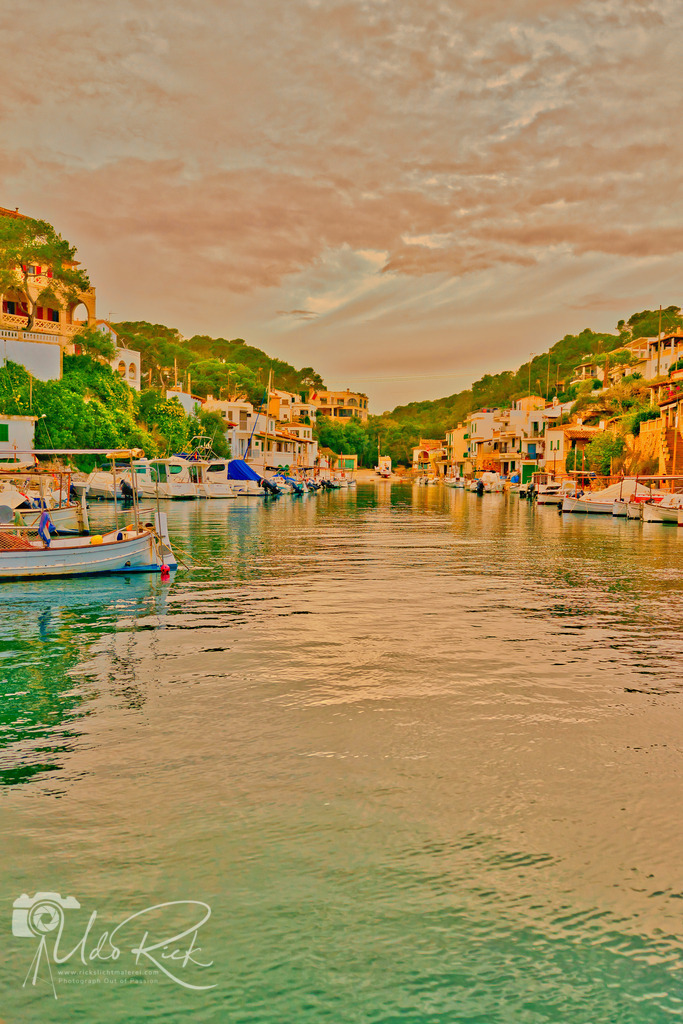 Portocolom_auf_Mallorca3 | Entdecken Sie Fotografie aus Leidenschaft: Auftragsfotografie, HD-Fotos, Geschenkartikel aus Ihren Bildern und vieles mehr. Beauftragen Sie uns für besondere Momente!