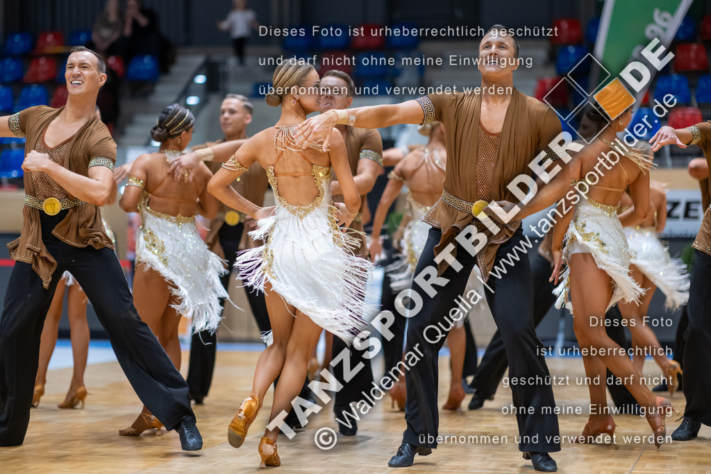 20260328-01943 | Hier finden Sie Tanz Bilder vom Latein und Standard Formationen tanzen. Sportbilder vom Tanzsport. Schöne Fotos und von Weltmeisterschaft, Europameisterschaft, Bundesliga, Regionalliga, Oberliga und Landesliga sowie von GOC Stuttgart, DanceComp, WM Bremen