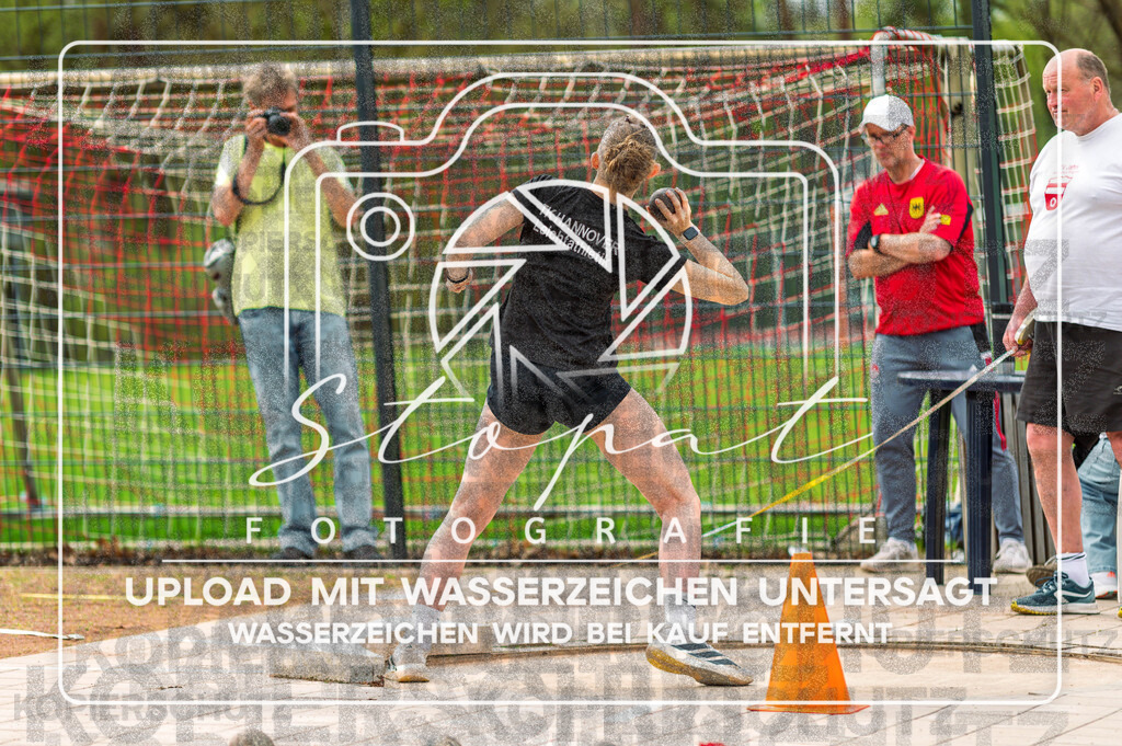 KMHK-1141 | Kreismeisterschaften Leichtathletik-Wurf Heidekreis 2026 im Boehmewaldstadion, Soltau (Simon Paul Stopat) - Realisiert mit Pictrs.com