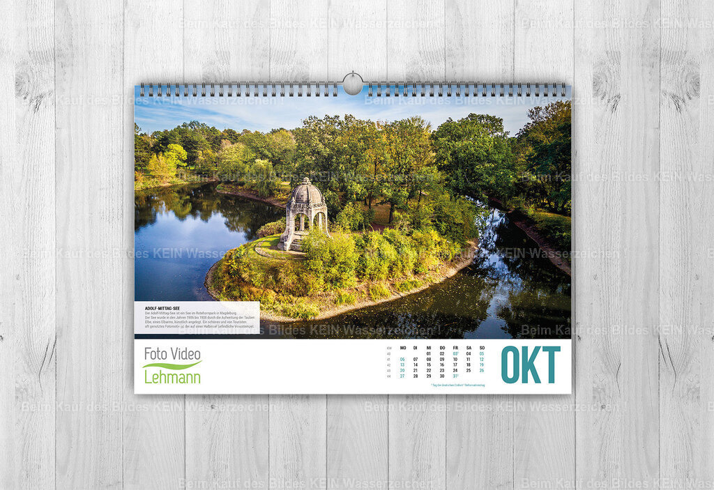 Mockup_MD_Firmenkalender_Monat_mitText | Die Magdeburger Platte® - das sind die schönsten Luftbilder von Magdeburg & Sachsen-Anhalt auf Acryl, Leinwand oder zum Download. Das ist Luftbildfotografie & Luftbildaufnahmen mit Drohne & Flugzeug.  - Realisiert mit Pictrs.com
