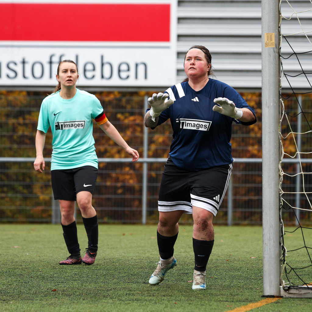 FCHWAS_251102_5863 | 1.FC Heidenheim 1846 II vs. SGM DJK-SV Wasseralfingen/Neuler, Fußball, Frauen, Bezirksliga, 2025/2026, 8. Spieltag, 02.11.2025 in Mergelstetten (Foto: Michael Bulling) - Realisiert mit Pictrs.com