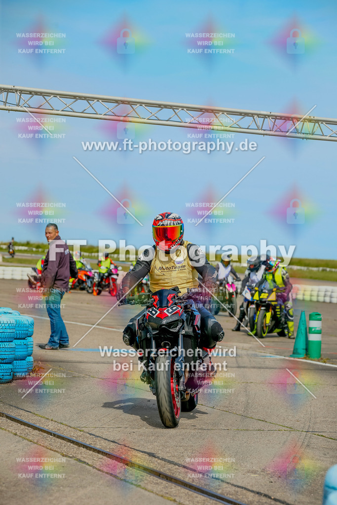 _MOT1050 | Hier findet Ihr Bilder von Touristenfahrten auf der Nürburgring Nordschleife oder von anderen Veranstaltungen die ich besucht habe. Viel Spass beim Durch Schauen 