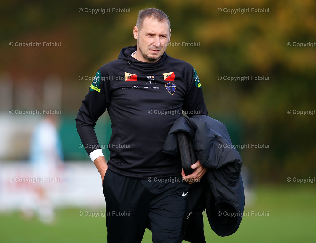 A_LUI_110925_22 | SPORT,FUSSBALL,LT1 OOE LIGA ASKOE OEDT 1B -SV BAD LEONFELDEN 11.10.2025 IM BILD:  TRAINER STEFAN HINTERKOERNER (LEONFELDEN) FOTO:FOTOLUI