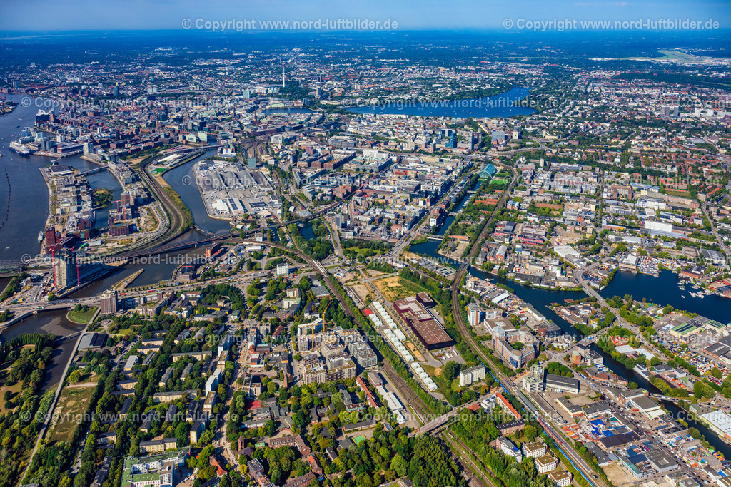 Hamburg_Rothenburgsort_ELS_8283200925 | HAMBURG 20.09.2025 Entwicklungsgebiet "Neuer Huckepackbahnhof der Industriebrache an der Billstraße im Stadtteil Rothenburgsort in Hamburg. // Development area "New piggyback station on the industrial wasteland at Billstrasse in the Rothenburgsort district of Hamburg. Foto: Martin Elsen