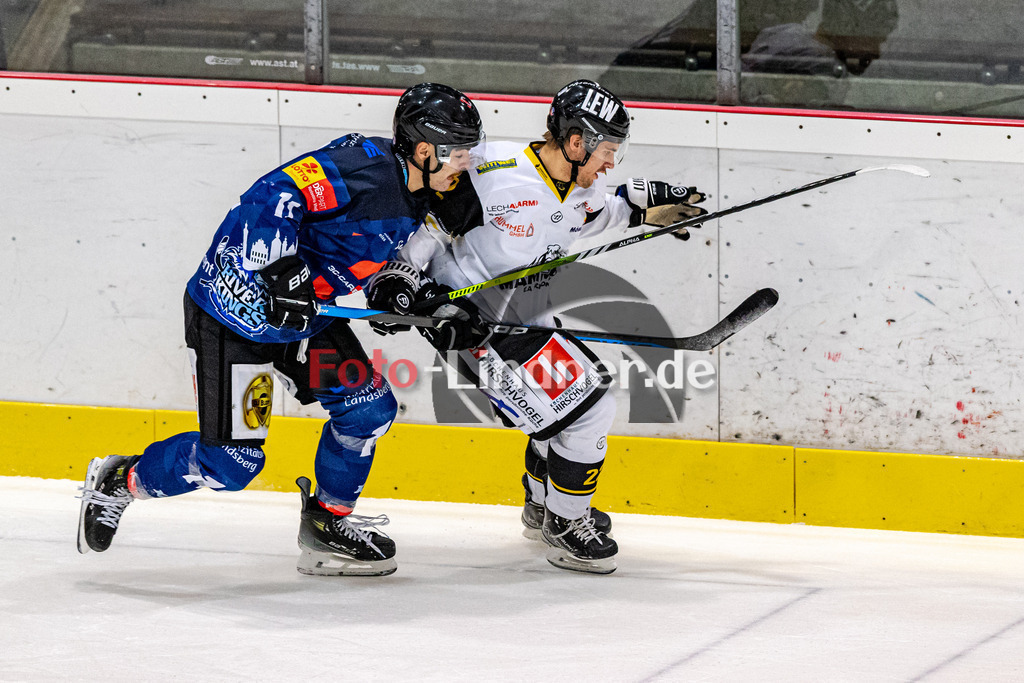 HC Landsberg Riverkings vs EA Schongau Mammuts | Eishockey Bayernliga 2023/2024, HC Landsberg Riverkings vs EA Schongau Mammuts,
Zweikampf zwischen Tobias Hoferer (Mammuts 22) und Luka ULAMEC (HCL 11),
2023-11-10 in Landsberg (Eisstadion)
11 Luka ULAMEC (HCL 11), 22 Tobias Hoferer (Mammuts 22)
Copyright: WolfgangxLindner foto-lindner.de