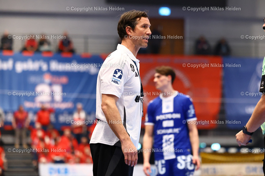NH_HandballSportVereinHamburg_VfLGummersbach_HandballBundesliga_27022025 | Torsten Jansen (Trainer, HSV Hamburg)Handball I Herren I Bundesliga (Daikin HBL) I Saison 2024-2025 I 21. Spieltag I HSV Hamburg - VfL Gummersbach I 27.02.2025 I Sporthalle Hamburg
