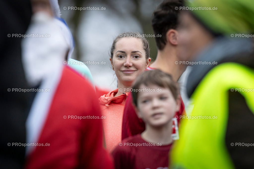 Bonner Nikolauslauf in Bonn, 08.12.2024 | Impressionen vom Bonner Nikolauslauf am 08.12.2024 in Bonn (Freizeitpark Rheinaue). Foto: BEAUTIFUL SPORTS/Axel Kohring