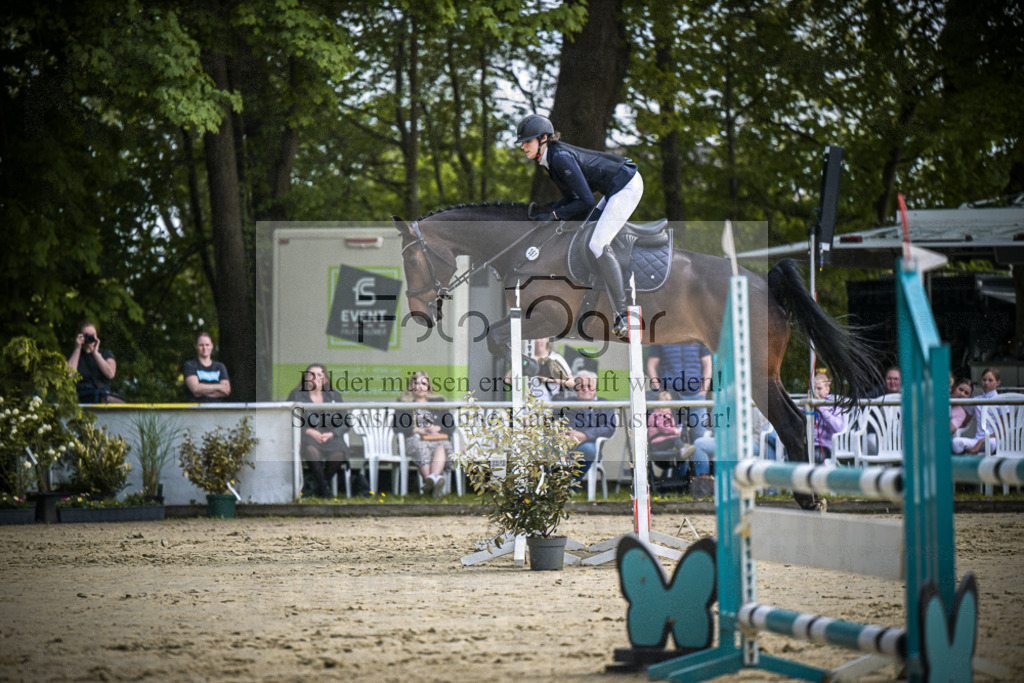 DOS_0789 | Entdecke hochwertige Reitturnierfotos von Foto Oger. Professionell, emotional und authentisch – jetzt Lieblingsmomente im Shop bestellen.Deutschlandweite Turnierfotografie. - Realisiert mit Pictrs.com