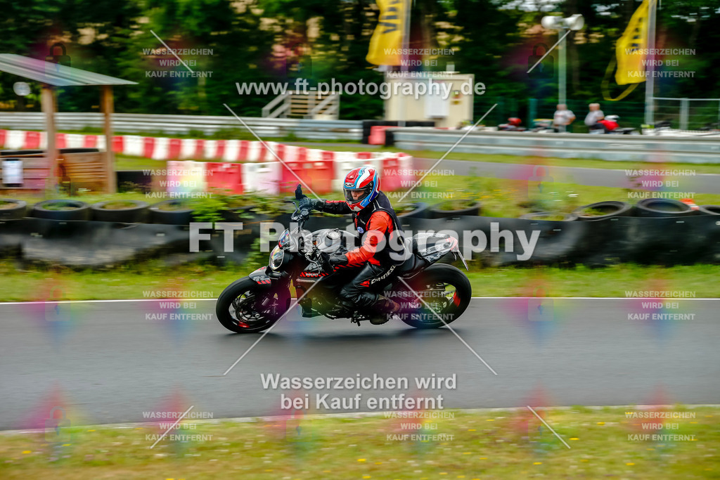 VBK-4995 | Hier findet Ihr Bilder von Touristenfahrten auf der Nürburgring Nordschleife oder von anderen Veranstaltungen die ich besucht habe. Viel Spass beim Durch Schauen 