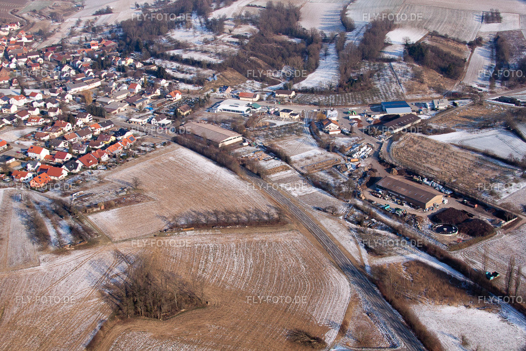 Ortsansicht | Luftbild: Ortsansicht im Ortsteil Neuenbürg in Kraichtal im Bundesland Baden-Württemberg in Deutschland. Foto: IMG_48743.jpg vom 06.02.2012 durch Werner Riehm/FLY-FOTO.de - Realisiert mit Pictrs.com