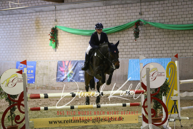 IMG_0920 | Turnierfotos kaufen im Webshop von Daniel Kuhl Photography – entdecke professionelle Reitsportfotos aus Turnieren & Events. Hochwertige Turnierbilder online bestellen & sichern. Jetzt Fotos von Reitsportturnieren kaufen!