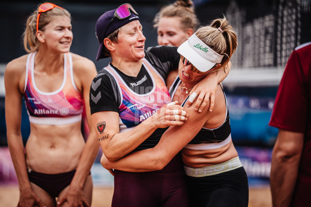 Beachvolleyball | Frauen | Allianz German Beach Tour 2025 | Tourstop München | 04.07.2025 | v.l. Melanie Gernert und Chenoa Christ