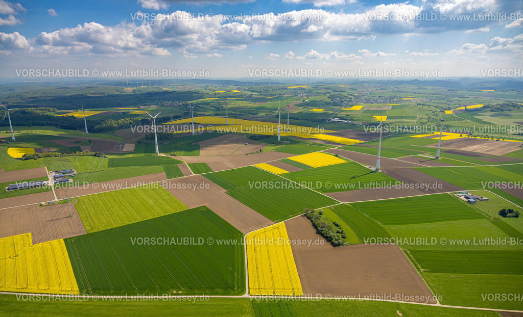 Brilon240503520 | Luftbild, Windpark Windenergieanlage, Windräder und kachelförmige Strukturen Wiesen und Felder, nördlich von Brilon, Fernsicht mit blauem Himmel und Wolken, Brilon, Sauerland, Nordrhein-Westfalen, Deutschland