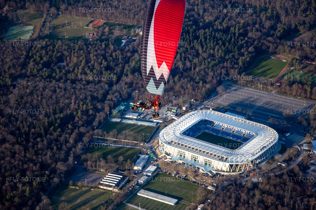 Luftbild: BBBank Wildpark, fast vollendeter Stadionneubau des KSC im Ortsteil Innenstadt-Ost in Karlsruhe im Bundesland Baden-Württemberg in Deutschland. Foto: IMG_136000.jpg vom 21.02.2023 durch Werner Riehm/FLY-FOTO.de