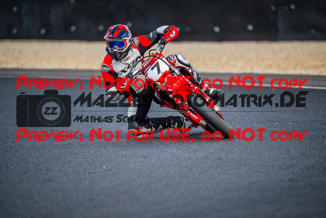 MaZZes_Fotomatrix_20240928_6007705_4856 | OPEN