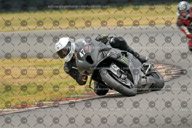 25bt05-1325 | markuskiefer.com - Realisiert mit Pictrs.com