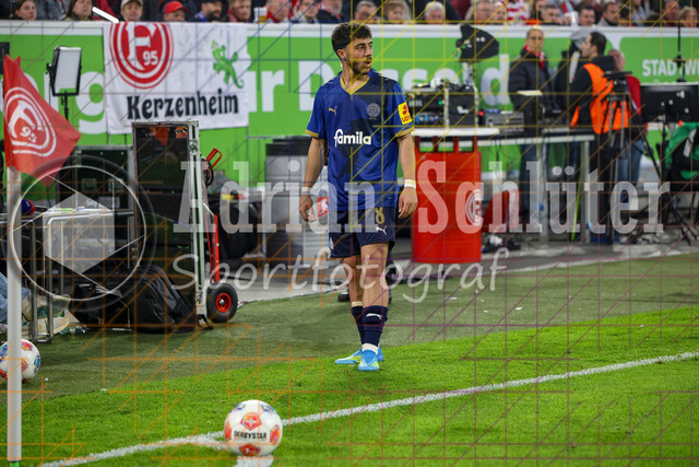 10.04.2026, GER, Fussball, Herren, 2. BL, Saison 2025/2026, Fortuna Düsseldorf - Holstein Kiel | Umut Tohmuc (Kiel) vor der Ecke die zum 1:2 führt