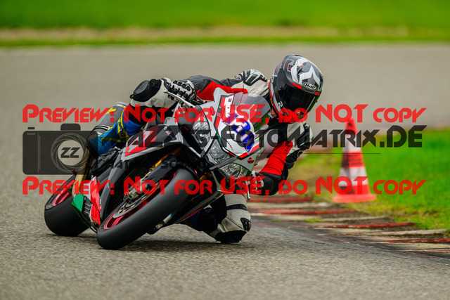 MaZZes_Fotomatrix_20241003_6007705_2115 | ROT