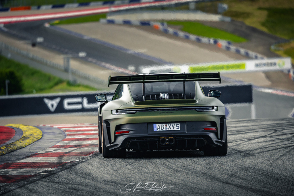R6PZ2565 _Alexander Tschuncky | Entdecken Sie die faszinierende Welt von Alexander Tschuncky Arts: Kreative Fotografie, atemberaubende Automobilkunst und hochwertiger Bilderdruck. Lassen Sie sich inspirieren! - Realisiert mit Pictrs.com