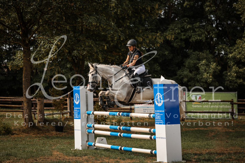 25.SaSpL00282 | Leoni Ertmer Photography - Realisiert mit Pictrs.com