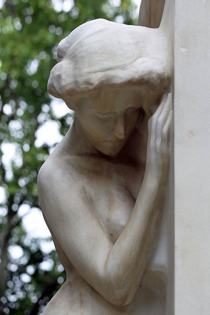 Foto: Leipzig - Schiller-Denkmal | Das Team hinter BILDLEXIKON LEIPZIG bündelt historische wie aktuelle Informationen über die Stadt Leipzig in Text und Bild auf einer Plattform und stellt diese der interessierten Öffentlichkeit zur Verfügung.