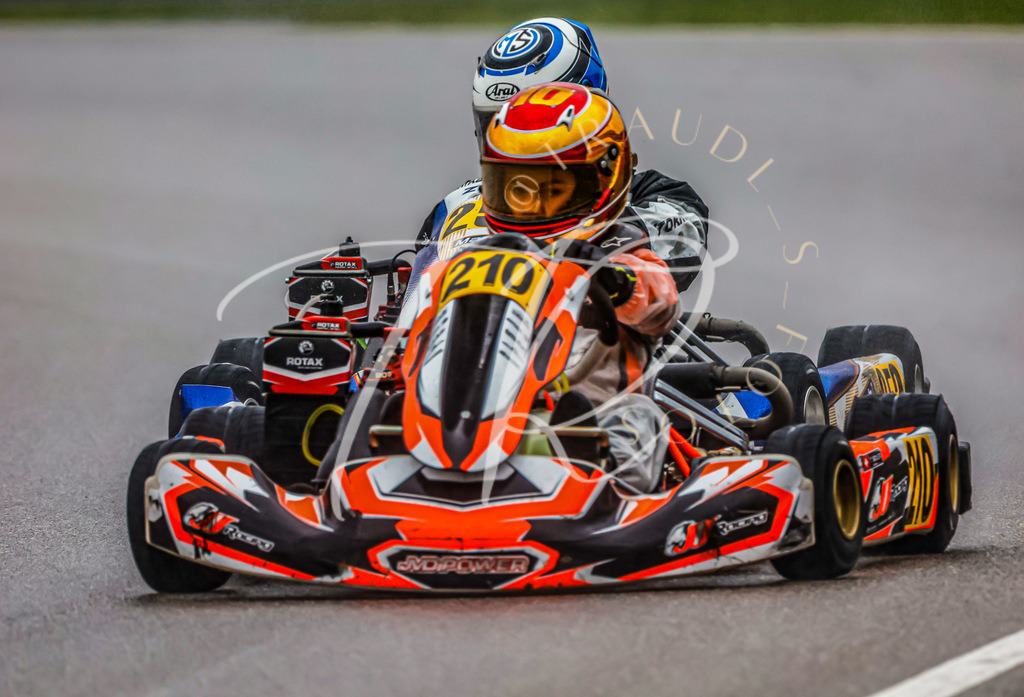 2C4156EC-0D39-4668-A79D-A330F36ADE82 | traudl_s_fotos