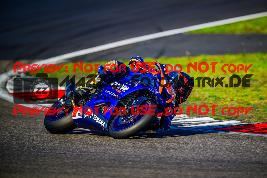 MaZZes_FotoMatrix_240831_6007705_2110 | R7