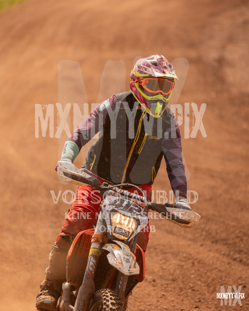 866A4180 | mxndyyvipix