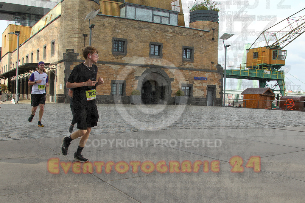 250920_1532_EV4_9076 | Sportfotografie im Rhein-Sieg Kreis, Köln, Bonn, NRW, Rheinland Pfalz, Hessen, etc. Unser Tätigkeitsfeld umfasst den Laufsport vom Volkslauf über den Marathon, Duathlon, Triathon bis zum Ultralauf wie Kölnpfad Ultra oder Schindertrail.