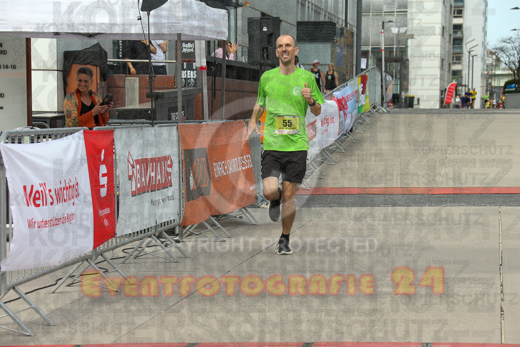 250920_1320_EX1_4074 | Sportfotografie im Rhein-Sieg Kreis, Köln, Bonn, NRW, Rheinland Pfalz, Hessen, etc. Unser Tätigkeitsfeld umfasst den Laufsport vom Volkslauf über den Marathon, Duathlon, Triathon bis zum Ultralauf wie Kölnpfad Ultra oder Schindertrail.