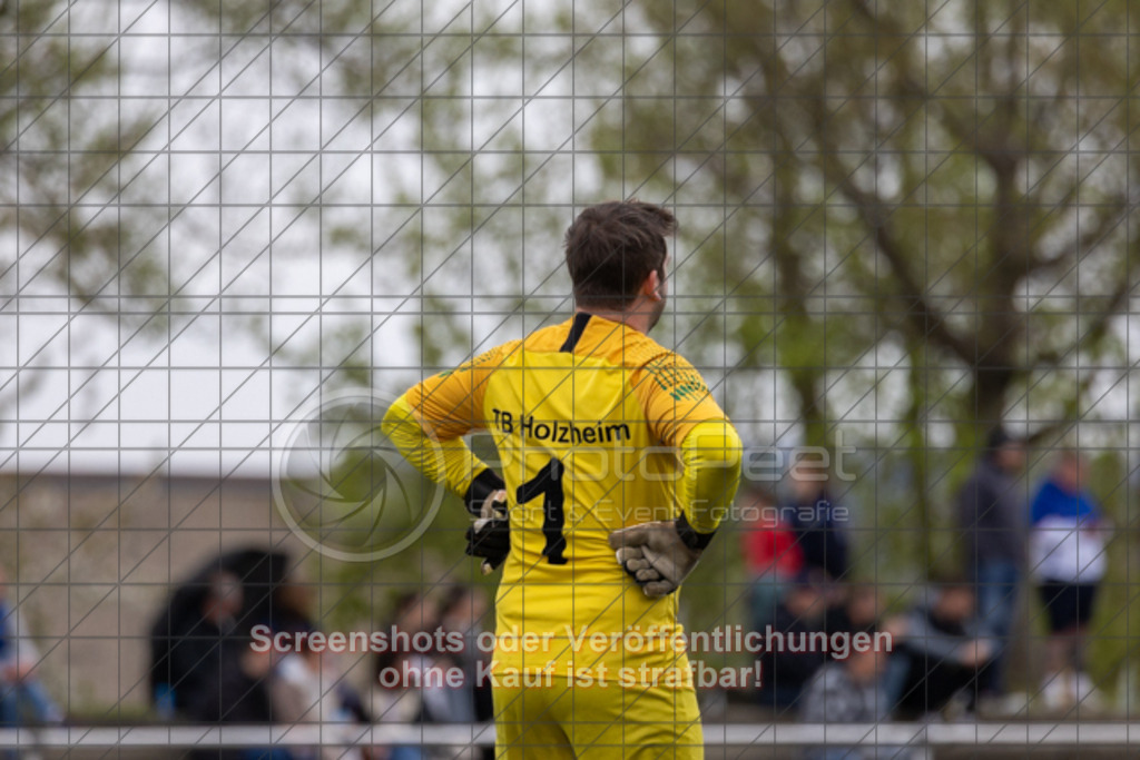 20250413_132604_0203 | #,TSG Salach II (blau) vs. TB Holzheim (weiß/rot), Fussball, Kreisliga B10 - Bezirk Neckar/Fils, 22. Spieltag, Saison 2024/2025, Kunstrasensportplatz, Staufenecker Straße 41, 73084 Salach, 13.04.2025 - 13:00 Uhr,Foto: PhotoPeet-Sportfotografie/Peter Harich