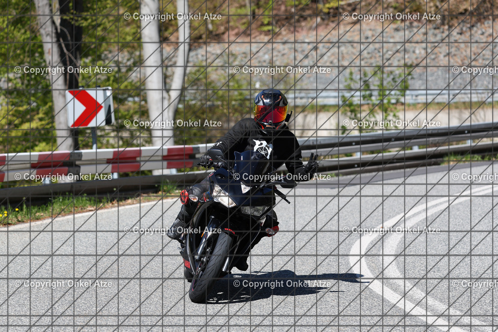 IMG_7430 | Fotograf am Kyffhäuser. Onkel Atze. Kyffhäuser Rennstrecke. Café36. Motorsportfotografie. - Realisiert mit Pictrs.com