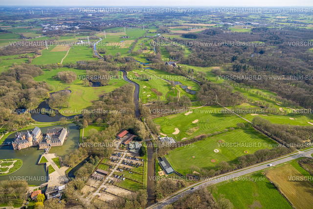 Isselburg240313981 | Luftbild, Schloss Wasserburg Anholt mit Schlosspark und Barockgarten, Waldgebiet und Golfplatz Golfclub Wasserburg Anholt e.V., Fluss Issel, Fernsicht, Anholt, Isselburg, Nordrhein-Westfalen, Deutschland