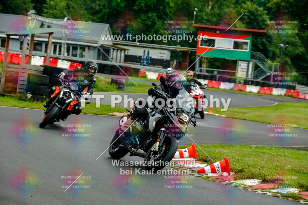VBK-3576 | Hier findet Ihr Bilder von Touristenfahrten auf der Nürburgring Nordschleife oder von anderen Veranstaltungen die ich besucht habe. Viel Spass beim Durch Schauen 