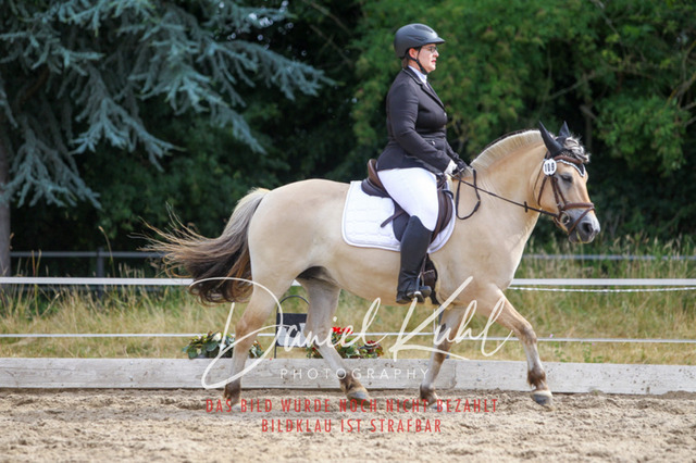 DKP45867 | Turniersportfotografie; Pferdefotografie; Dressurfotografie