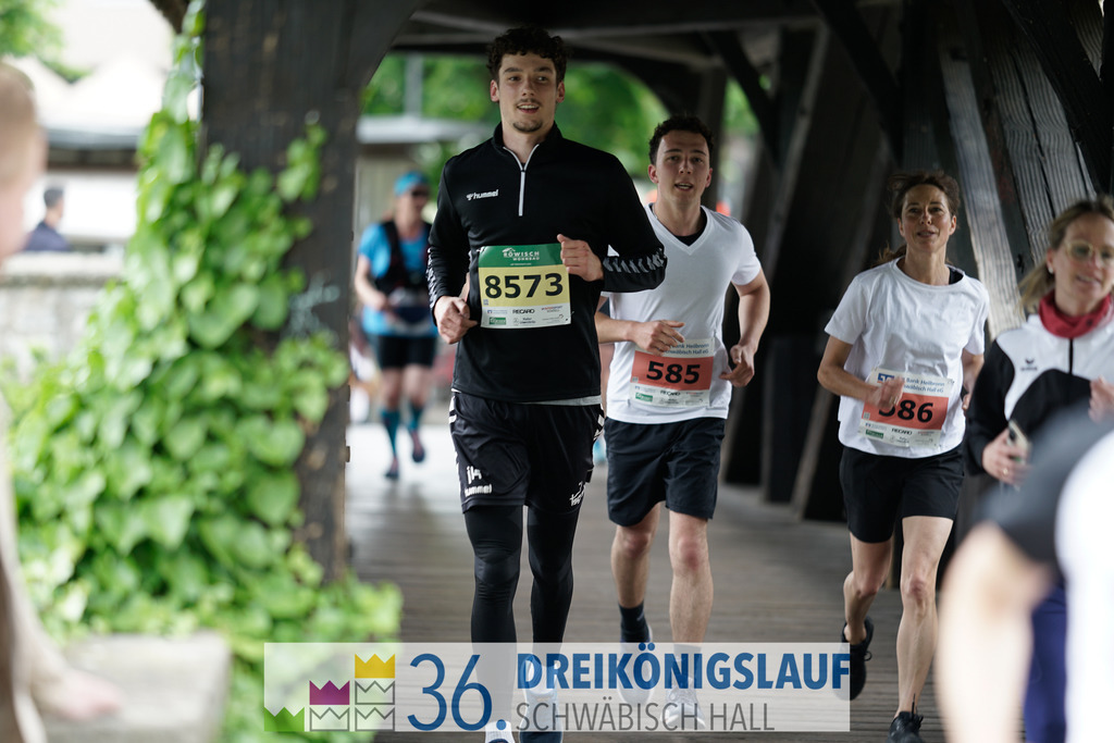 VR Bank Hauptlauf 10km | 3königslauf 2022 VR Bank Hauptlauf - Realisiert mit Pictrs.com
