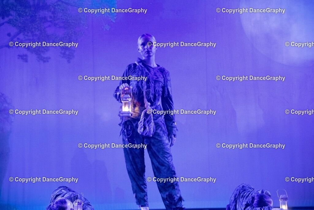 GPHY2518 | DanceGraphy - Realisiert mit Pictrs.com