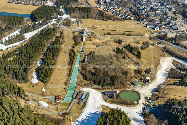Winterberg220303423 | Luftbild, St. Georg Sprungschanze mit Schneepiste und Sommerrodelbahn SchanzenWirbel, Winterberg, Sauerland, Nordrhein-Westfalen, Deutschland