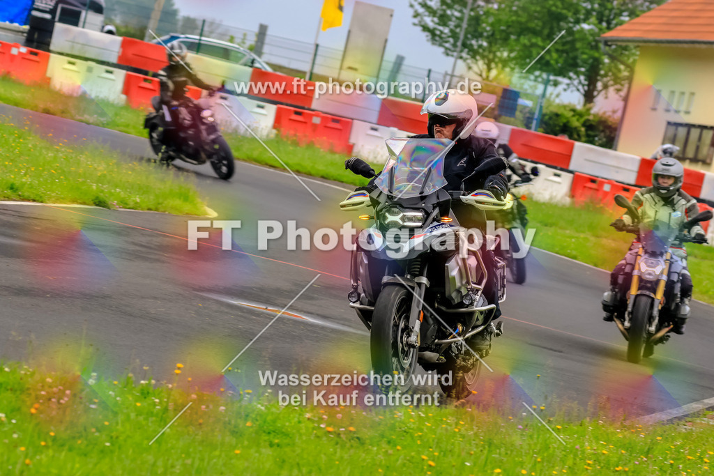 VBK-6840 | Hier findet Ihr Bilder von Touristenfahrten auf der Nürburgring Nordschleife oder von anderen Veranstaltungen die ich besucht habe. Viel Spass beim Durch Schauen 