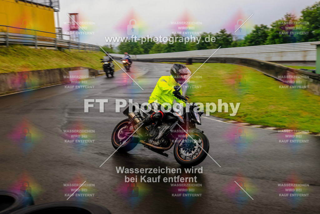 OBK-6044 | Hier findet Ihr Bilder von Touristenfahrten auf der Nürburgring Nordschleife oder von anderen Veranstaltungen die ich besucht habe. Viel Spass beim Durch Schauen 