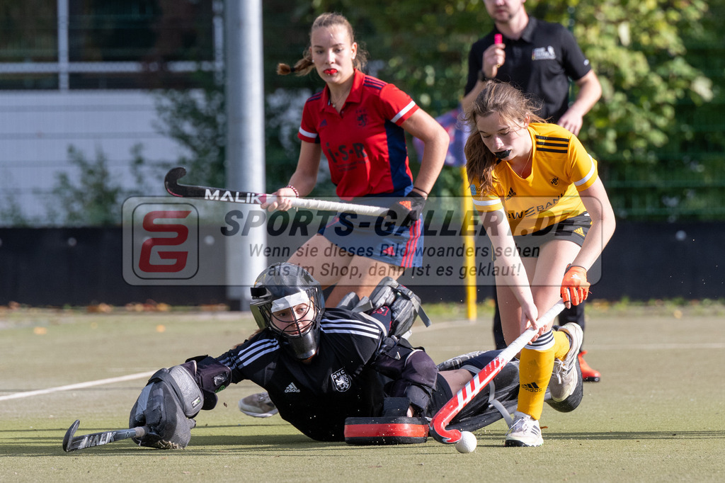 SFE_20231021_0184 | Deutsche Meisterschaft Weibliche U16 Halbfinale Düsseldorfer HC - Harvestehuder THC am 21.10.2023 in Köln (Düsseldorfer Hockeyclub 1905 e.V.), Photo: Stephan Fehrmann 2023 (Sports-Gallery)