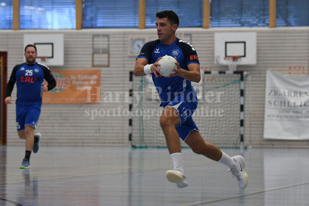 HC Deggendorf : TSV Rottenburg | HC Deggendorf : TSV RottenburgEndergebnis 34:21Valentin Lotos (Kapitän HC Deggendorf) - Realisiert mit Pictrs.com