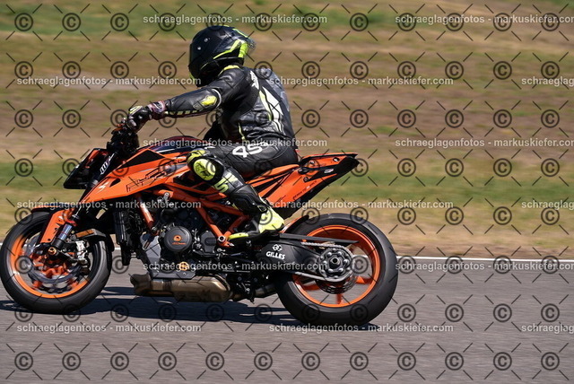 26bt04-1340 | markuskiefer.com - Realisiert mit Pictrs.com
